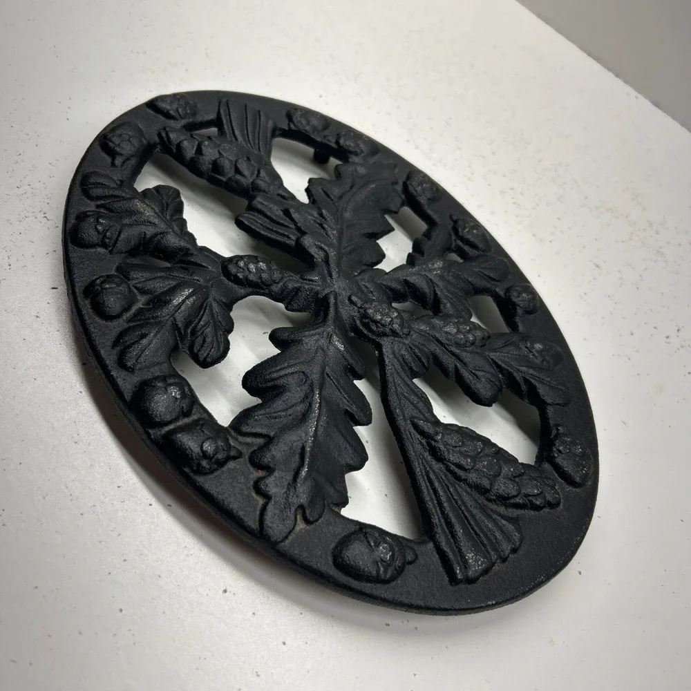 John Wright Cast Iron Acorn Oak Leaf Trivet 1996 Made in USA Vintage Decor
